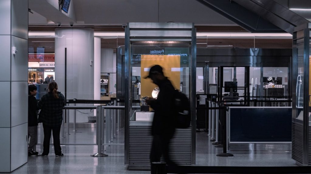 Luggage Scanner
